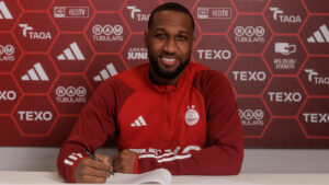 Aberdeen henter erfarne Junior Hoilette for resten af sæsonen.