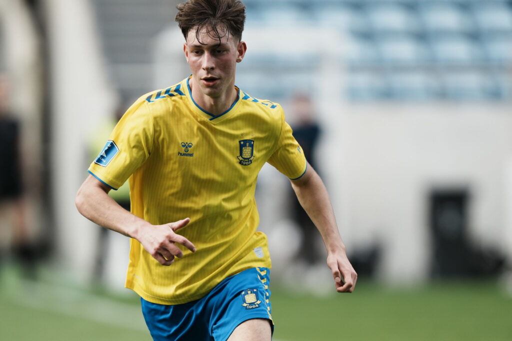 Oscar Schwartau scorede og spillede en god kamp for Brøndby i 2-1 sejren mod FCK