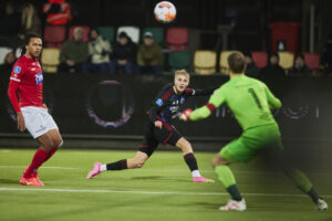 Victor Froholdt var for første gang med FCK's førsteholdstrup på træningslejr i Portugal.