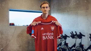 Gustav Granath skifter gratis til Vejle Boldklub.