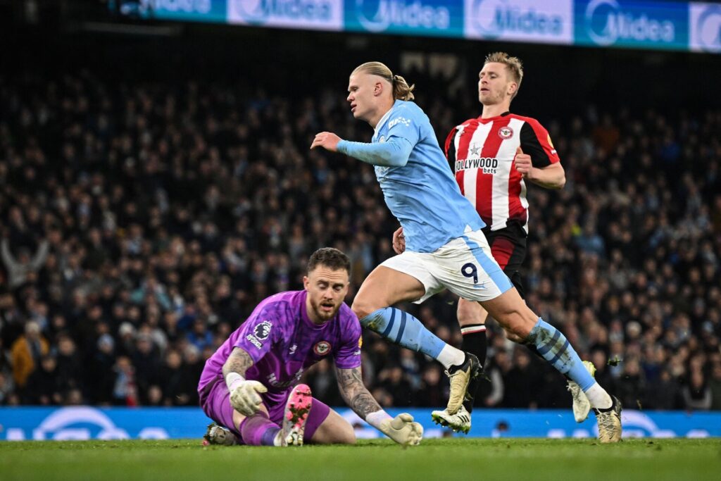 Erling Haaland afgjorde Premier League-kampen mellem Brentford og Manchester City søndag aften.