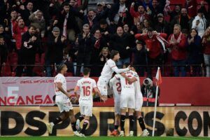 Sergio Ramos og Sevilla berøver Atlético for deres mesterskabsdrømme, da de slog madrilenerne med 1-0.