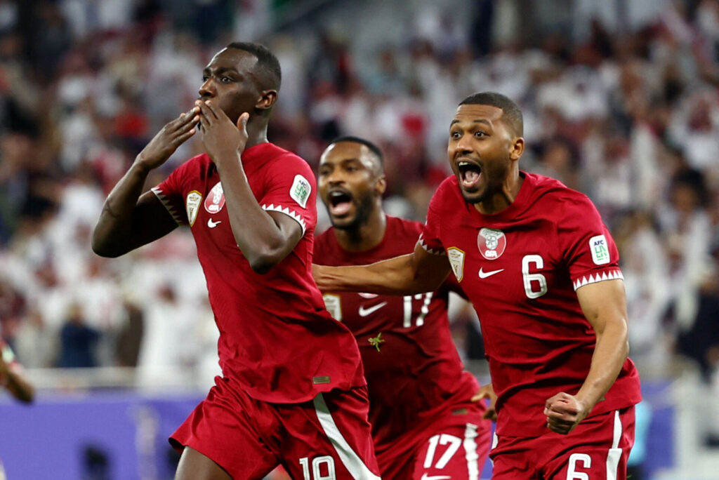 Qatar er klar til finalen ved Asian Cup efter en sejr over Iran.