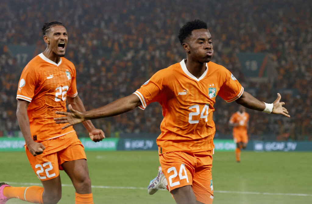 Elfenbenskysten er på spektakulær vis videre til semifinalen af AFCON efter forlænget spilletid.