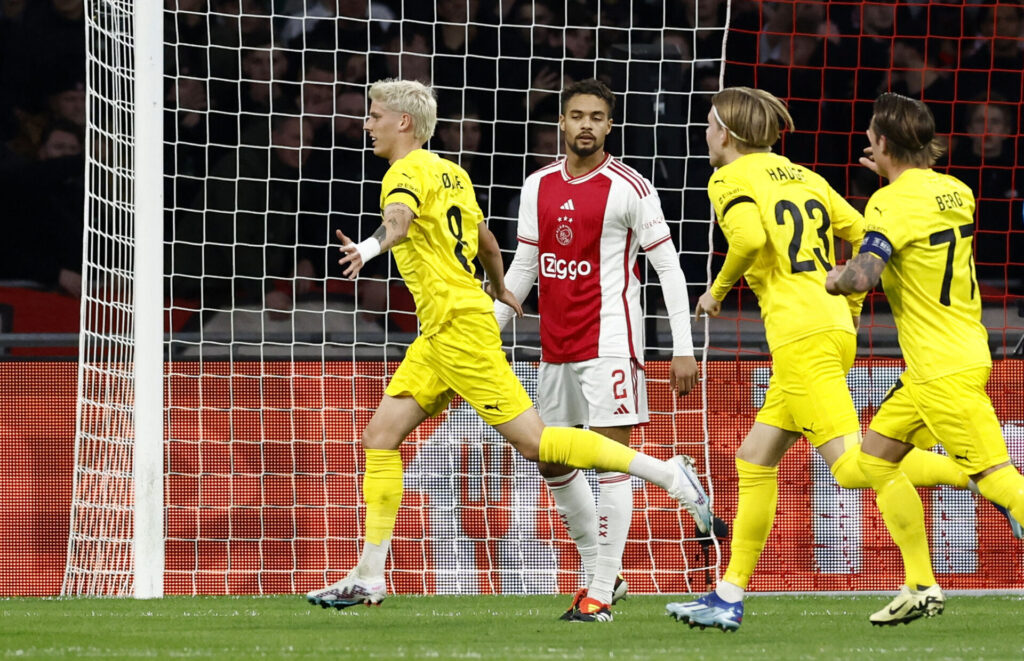 Danske Albert Grønbæk lynede to gange, da Bodø/Glimt skød Ajax i sænk.
