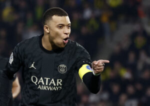 Mbappé fejrer sin scoring, efter han gjorde det til 2-0 for PSG mod Nantes