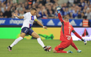 Forest henter Matz Sels i RC Strasbourg.