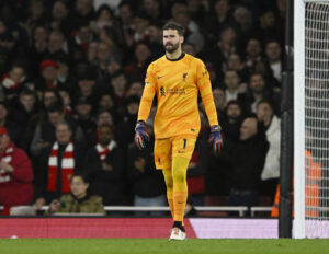 Alisson er angiveligt blevet skadet og misser Liverpools kamp mod Brentford i Premier League.