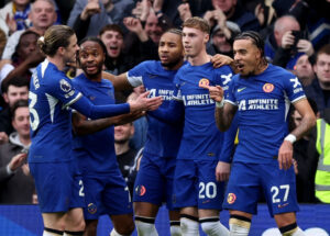 Chelseas spillere jubler efter scoring