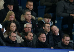 Ifølge Daily Mail, så vil det engelske fodboldforbund forlænge med landstræner Gareth Southgate.