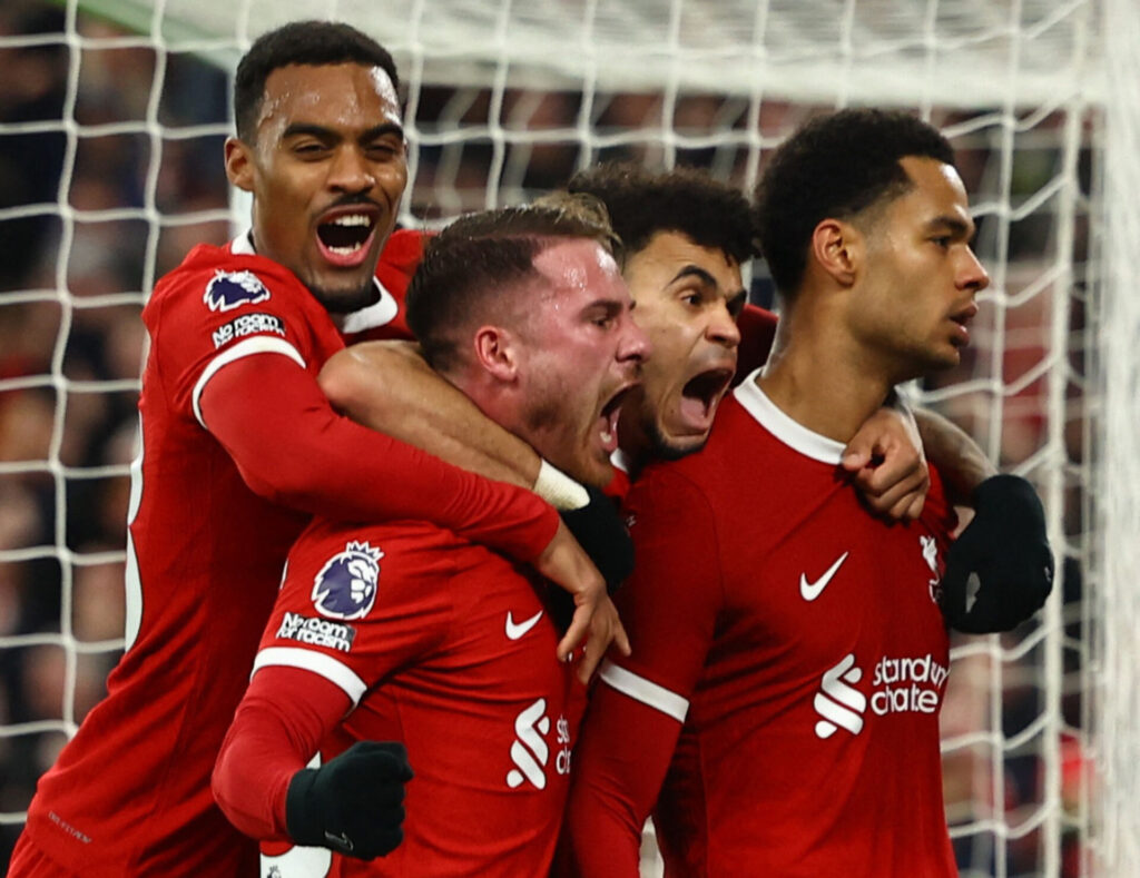 Liverpools spillere jubler efter Gakpos scoring