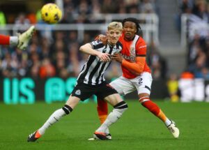 Anthony Gordon og Newcastle tog del i en målrig affære, da Luton kom på besøg lørdag eftermiddag - nu er der skidt nyt til Newcastle-fans.