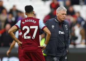 David Moyes mener, at hans spillere må tage ansvar efter West Ham's 0-6-afklapsning hjemme mod Arsenal.