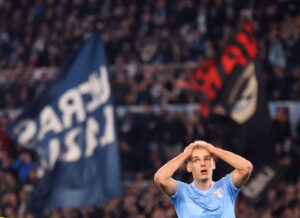 Isaksen og Lazio taber vigtige point til Atalanta i kampen om de europæiske placeringer i Serie A.