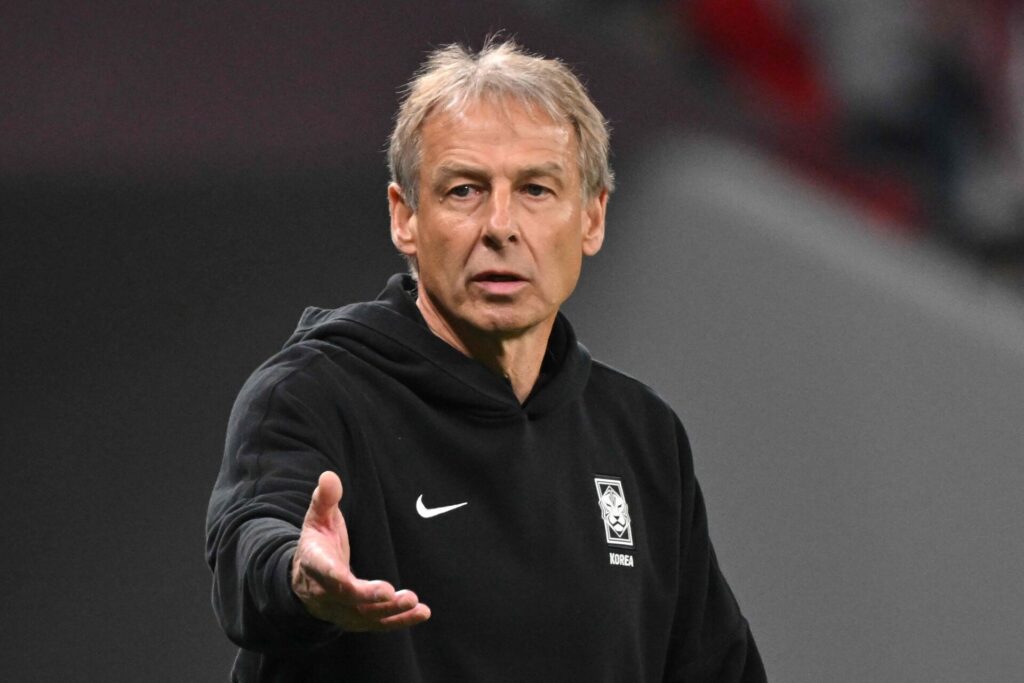 Rdågivere anbefaler det sydkoreanske landshold at fyre landstræner Jürgen Klinsmann.
