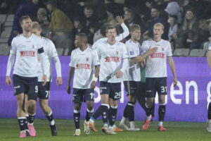 Mål og highlights fra kampen mellem AGF og FC Midtjylland.