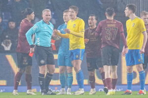 Mål og highlights fra superligakampen mellem Brøndby IF og FC Midtjylland 2024.