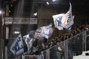 AGF fans på lægterne til Superliga-kamp i Vejle