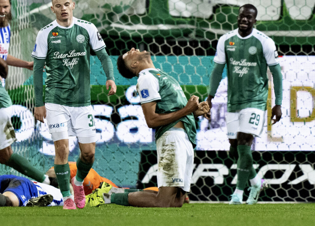 Anosike Ementa sætter ord på Viborg FF's nederlag mod OB i Superligaen 2024.