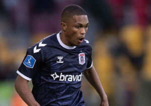 Gift Links i kamp for AGF