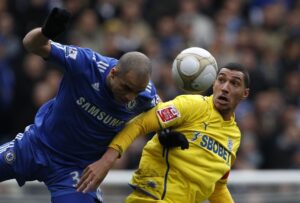 Jay Bothroyd i aktion for Cardiff mod Chelsea.