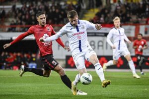 Både Kasper Dolberg og Anders Dreyer kom på tavlen, da Anderlect lørdag aften smadrede Molenbeek