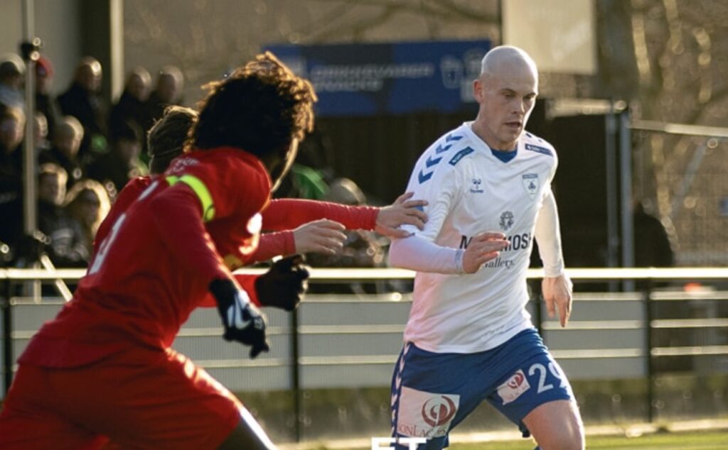 Mikkel Jespersen er spillende assistenttræner i Kolding IF.
