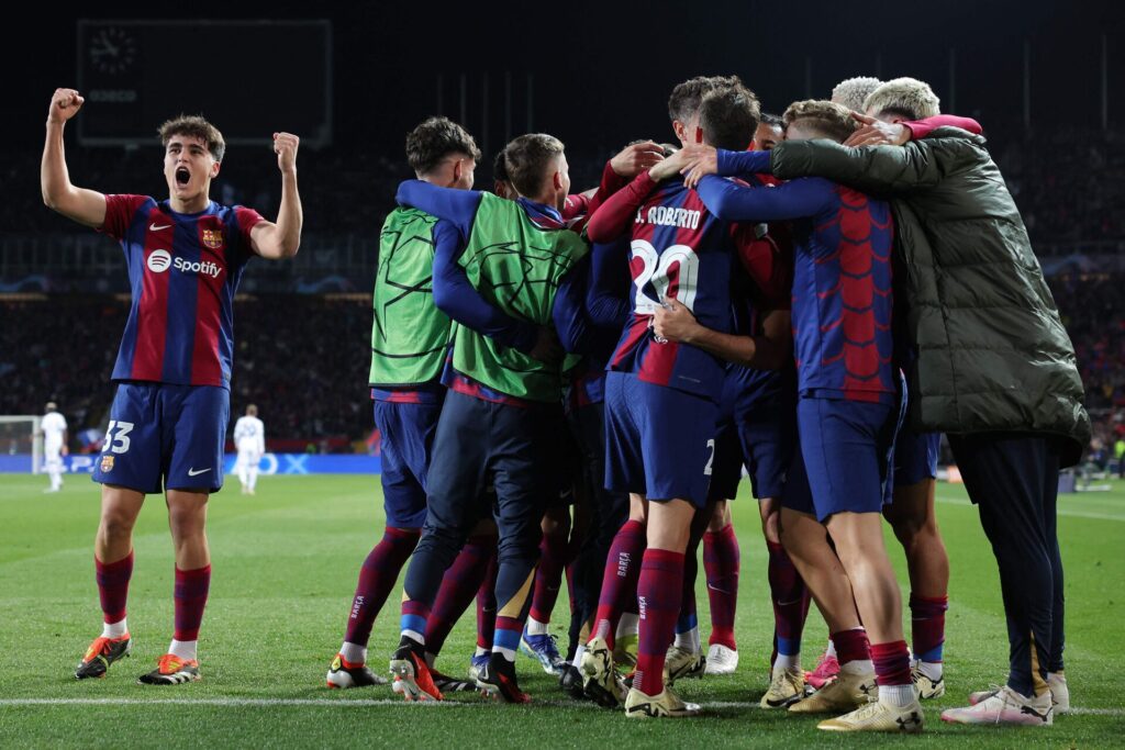 FC Barcelonas spillere jubler efter Champions League-triumfen imod Napoli.