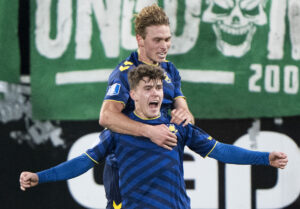 Kvistgaarden jubler efter scoring for Brøndby mod Viborg FF
