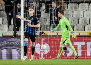 Andreas Skov Olsen fejrer sin scoring imod Molde FK i Conference League.