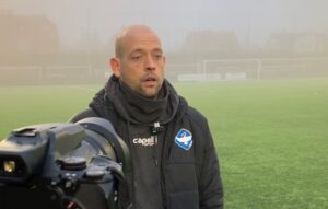 HB Køge-træner Nicklas Pedersen stresser ikke over nedrykningskampen.