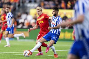 FC Nordsjællands Daniel Svensson og OB's Rami Al Hajj i aktion under superligakampen mellem FC Nordsjælland og OB i Farum.
