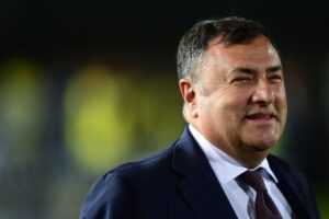 Fiorentina-direktør Giuseppe Barone er afgået ved døden.