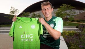 Mads Hermansen præsenteres i Leicester