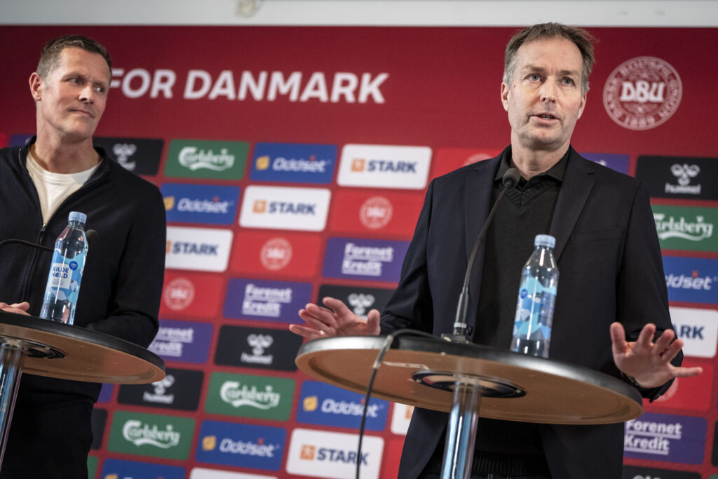 Kasper Hjulmand til pressemøde i forbindelse med udtagelsen af det danske landshold.
