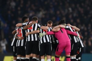 Chelsea møder Newcastle i Premier League.