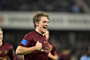 FC Midtjyllands Oliver Sørensen jubler efter en scoring.