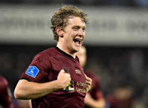 Oliver Sørensen, FC Midtjylland jubler ved 0-1 Superligakampen mellem Randers FC og FC Midtjylland på Cepheus Park I Randers Mandag den 11. marts 2024.