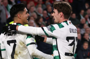 Matt O'Riley jubler efter en scoring for Celtic