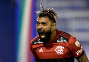 Gabriel Barbosa råber.