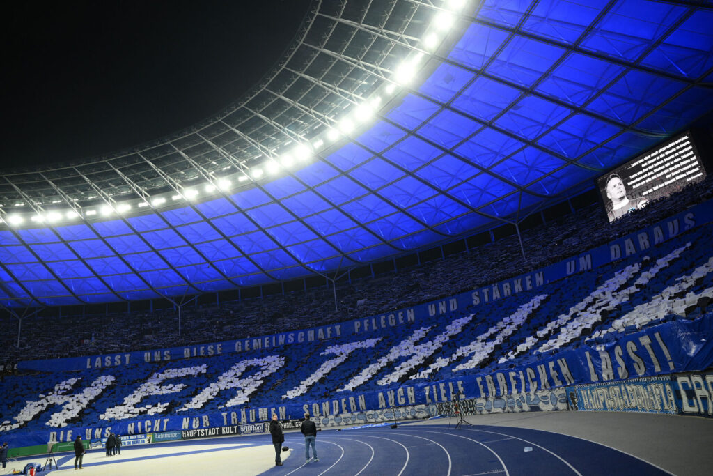 Få et overblik over de stadions, der skal tages i brug ved EM 2024 i Tyskland.