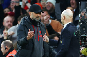 Klopp og Ten Hag giver hånd efter kampen