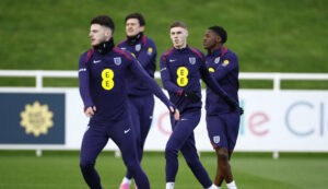 Cole Palmer under træning med det engelske landshold.