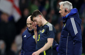 Andy Robertson udgår med skade for Skotland