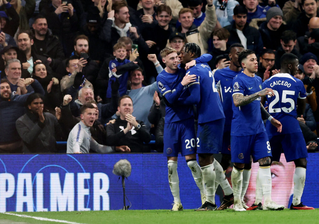 Cole Palmer var igen på pletten for Chelsea, som mandag aften sikrede tre point imod Newcastle - derfor har englænderen også taget sin manager, Mauricio Pochettino i forsvar.