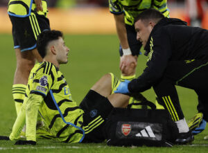 Martinelli i græsset for Arsenal