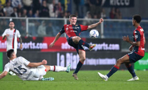 Morten Frendrup blev pillet ud i pausen, da Genoa tabte 3-2 til Monza.