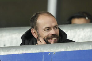 Svenske Andreas Alm smiler.