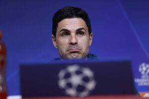 Mikel Arteta til pressekonferencen før Champions League-kampen mellem Arsenal og Bayern München.