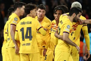 Andreas Christensen fejrer sin scoring mod PSG med sine FC Barcelona-holdkammerater.